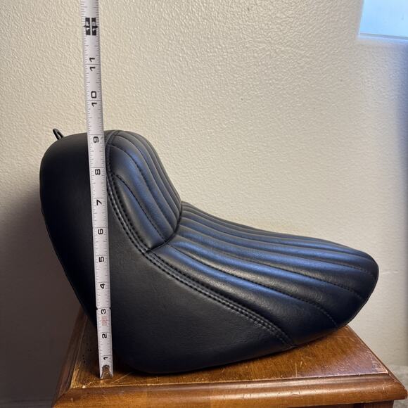 Harley Davidson Softail Up Pillion Pillow Seat Passenger Streetbob Low Profile - Picture 3 of 10